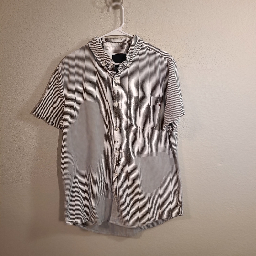 Cotton On Mens Button Down Stripped shirt